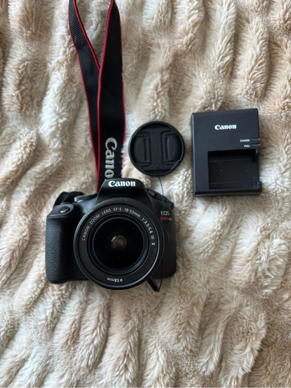 Canon EOS Rebel T7